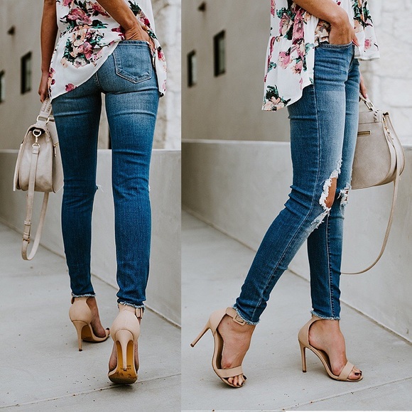 Distressed Denim Frayed Hem Ankle Skinny Jeans - Picture 7 of 9